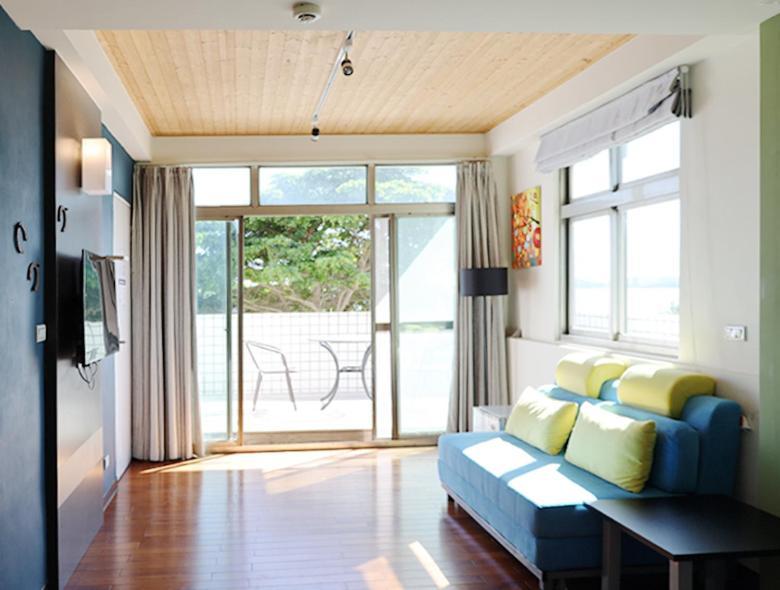 Breeze And Waves Hostel Jinning Esterno foto