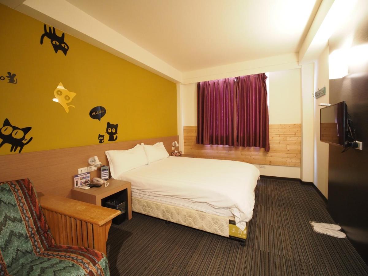 Breeze And Waves Hostel Jinning Esterno foto