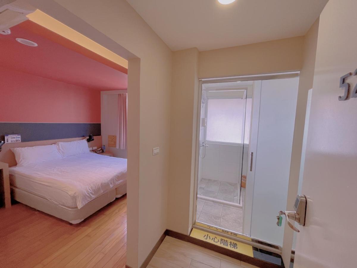 Breeze And Waves Hostel Jinning Esterno foto